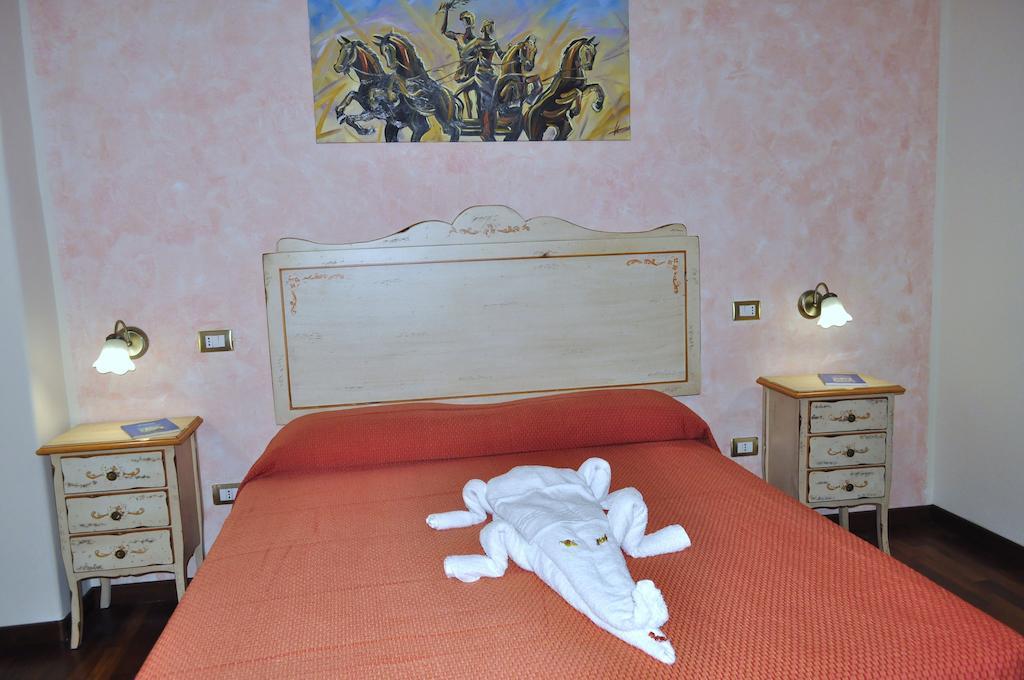 Stupor Mundi Bed And Breakfast Palermo Room photo